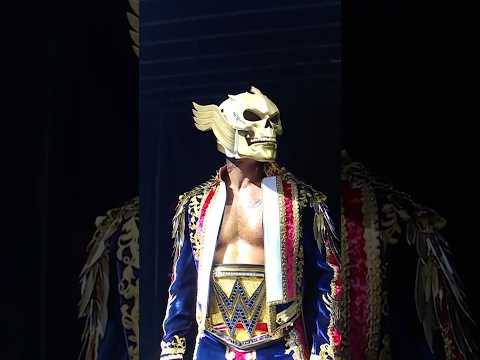 Cody Rhodes has arrived to the main event of #WrestleMania! 🙌😮‍💨