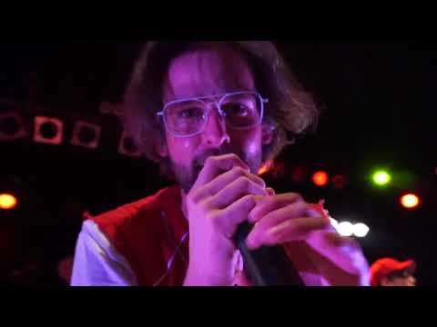 MOOP MAMA - Tourtagebuch PARTY