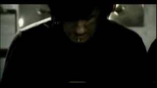 stutterfly - gun in hand