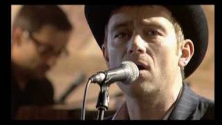 The Good, The Bad & The Queen - 02 - 80's Life (Live at St. Denis)