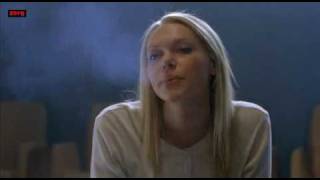 Laura Prepon Smoking 3