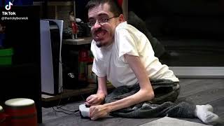 Perfectly Cut @rickyberwick moments