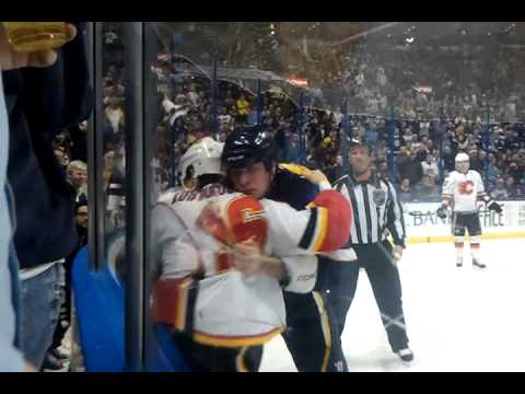 Cam Janssen vs Tom Kostopoulos - Front Row POV - St. Louis Blues vs Calgary Flames 3/1/2011