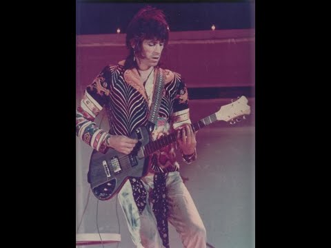 Keith Richards 5 String Guitars (Ted Newman Jones, Zemaitis, Travis Bean)