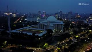 Download lagu Gereja Katedral dan Masjid Istiqlal dilihat dari atas. mp3 Download lagu Gereja Katedral dan Masjid Istiqlal dilihat dari atas. mp3