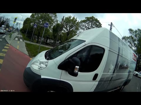 Ne a #telefon-odat bámuld már! - Your #phone you shouldn't watch