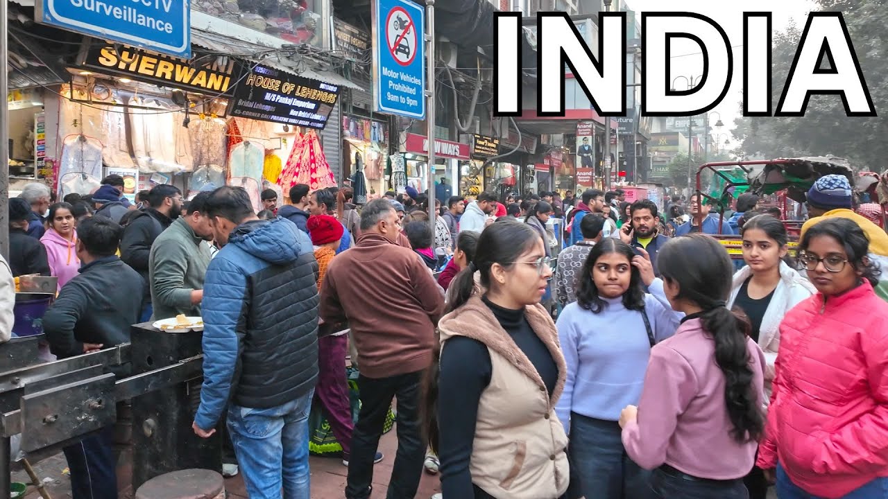 Immersive street-level walking tour through Delhi (Daily Life 9), India, showcasing authentic urban landscapes, local architecture, and the vibrant atmosphere of the city's neighborhoods