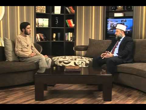 A duhet gratë të mbathin qorape kur bëjnë namaz? - 135.7