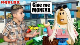 Ferran&#39;s Girlfriend Spends All His Money on Roblox Brookhaven!! | Royalty Gaming