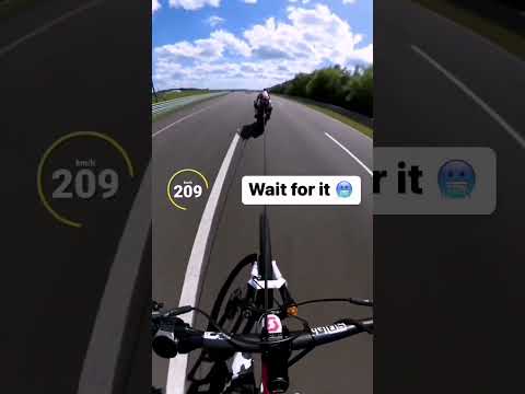 272km/h on a bicycle🤯