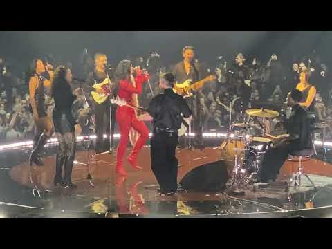Dua Lipa - Get Lucky Daft Punk (Lyon le vendredi 16 mai 2025)