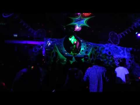 Electric Noize dropping "Bliss - A Walk in the Park"  @ Dome, Lindau