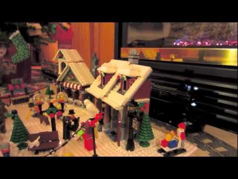 LEGO Emerald Night 10194 steam engine train around the Christmas tree (custom 9.6V Power Functions)