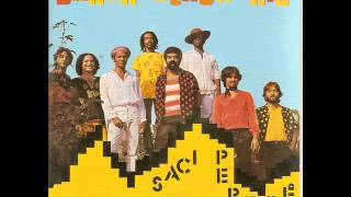 Saci Perere - Banda Black Rio (álbum completo, 1980)