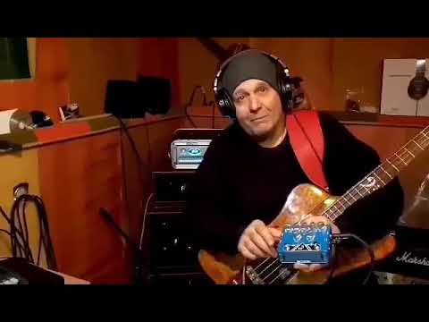 First Look: Phil Jones Bass PE-5 Pedal