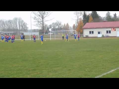 Diament Trzebielino - TS Pomorze Potęgowo 0:1 (0:0) Cezary Wiktorzak broni rzut karny