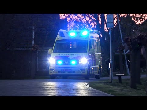 A1, Otaris CR Ambulance 02-119 Metslawier naar het Medisch Centrum Leeuwarden
