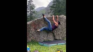 Video thumbnail of Bimboblok, 6a. Val d’Aosta