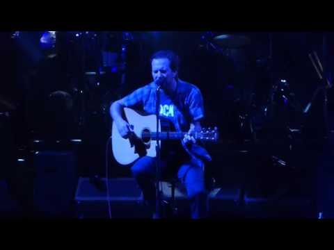 "Just Breathe" Pearl Jam@Wells Fargo Center Philadelphia 4/29/16