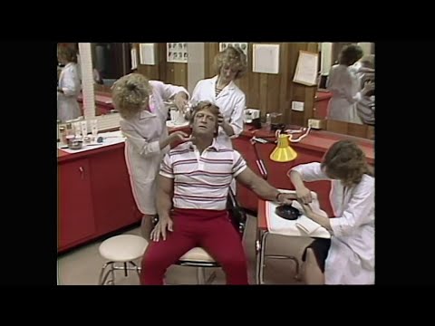 Paul Orndorff visits the salon; Lou Thesz reacts - Tuesday Night Titans - 6/26/1984 - WWF