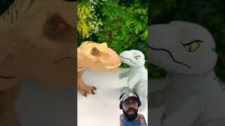 Tadinho do dinossauro pequeno 😂😂😂 #shorts #toys