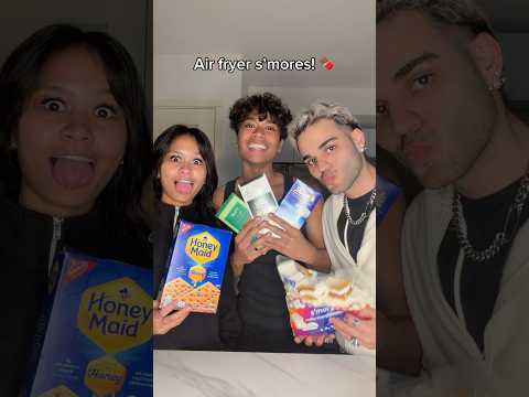 What’s your go-to late night snack? 🤤