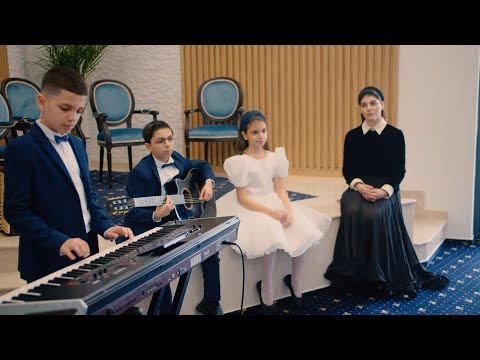 Copiii Burloi - Copilas Divin