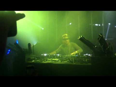 Axwell @ Noxx Antwerp - 28/4 2012 - ID w/ In The Air