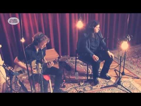 Studio Brussel: Low - Holy Ghost (live)