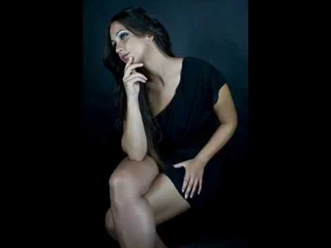Aroa Fernández - Llegaste A Mí (Single De Su Próximo Disco)