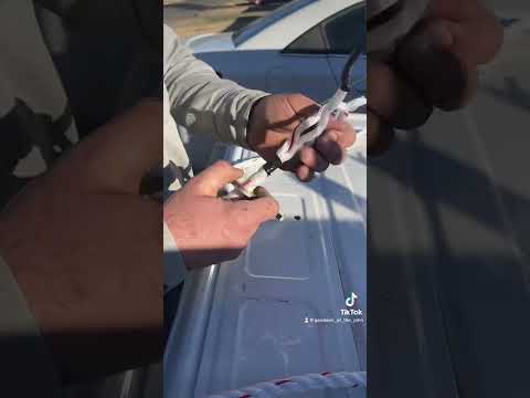 Platting eyes in a Handline