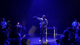 Onurr - Aşk Kışlıkları Giy - Live at Moda Sahnesi (15.10.2022)