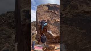Video thumbnail of Crusader for Justice, V10. Moe's Valley