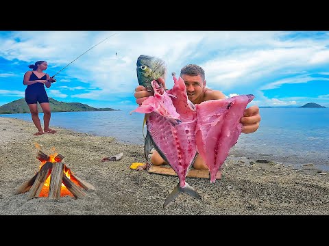 Survival Fishing with My Girlfriend – 5 Days on a Remote Tropical Island