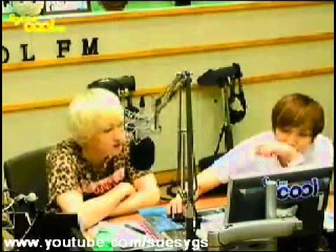 110819-DJEunhyuk lips sync