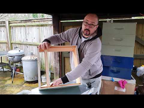 Apicultura romaneasca in England-Prezentare echipament apicol