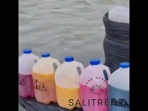 Así se viajaba antes por el río de Salitre. 🚤🌊