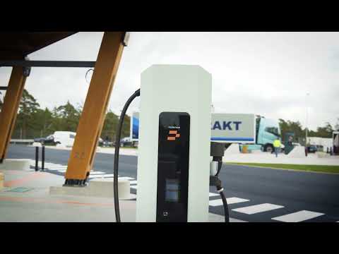 The first public Megawatt Charging System (MCS) demonstration: Live from Landvetter Hub