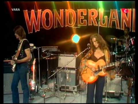 Bonnie Raitt - Home - "Wonderland" !