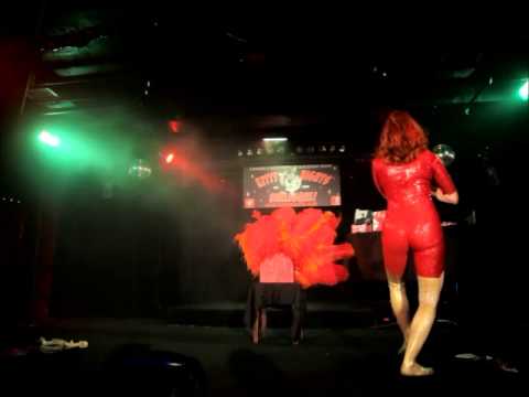 Burgundy Brixx Phoenix