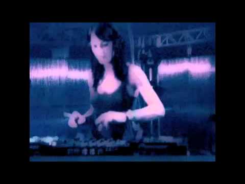 kerstin eden @ winterworld 2012 / blue box