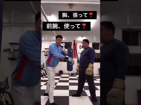 カウンターアッパー