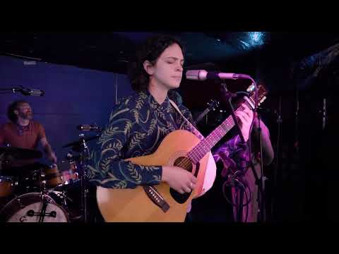 Libby Rodenbough - Sleeping Hard (Live at Nightlight)
