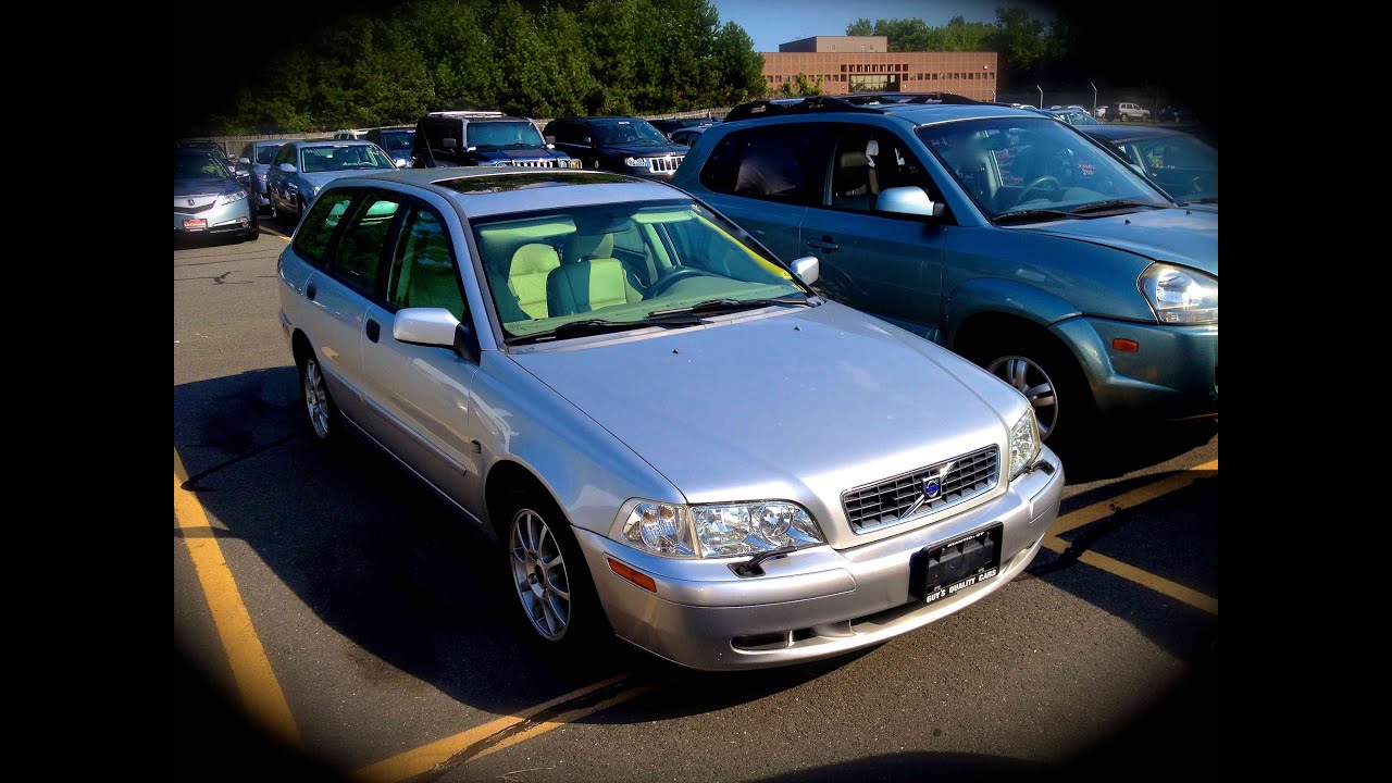 2003 Volvo V40 1.9T Start Up, Quick Tour, & Rev - 67K