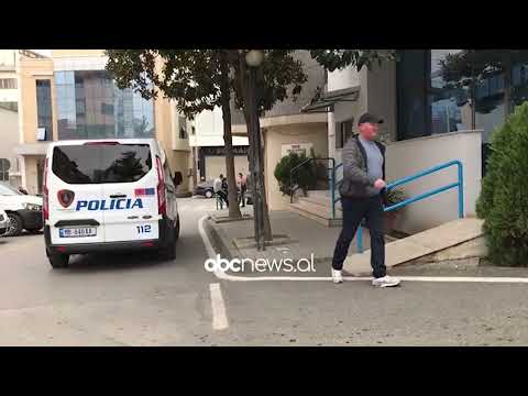 Arrestimi i Dumanit, shoqërohen në komisariat dhe 3 persona të tjerë | ABC News Albania