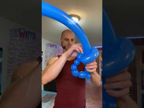Everyone loves a good balloon sword #learnwithcasey #easy