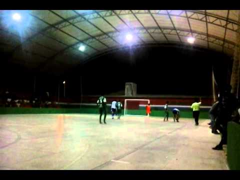 Aperitivo do campeonato de bloco 2014 dia 13/02/2014 garotosnamira.com