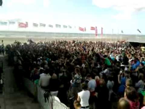 WOOSHA! OOSTENDE - DE JEUGD VAN TEGENWOORDIG - STU BRU KUST ZE