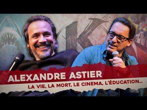 On parle de la vie, de la mort et du reste avec Alexandre Astier !