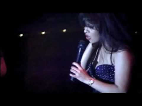 Selena Quintanilla   No Debes Jugar Live  Grammy